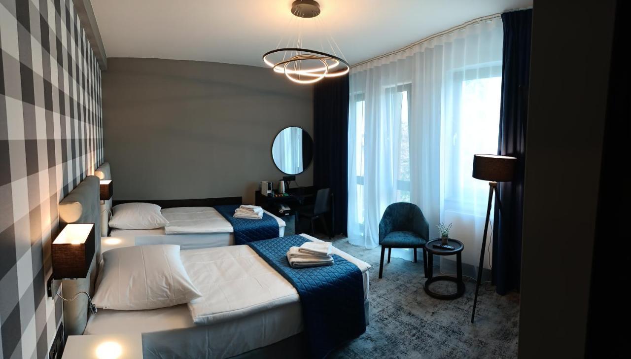 Hotel Sanova Jarosław 外观 照片