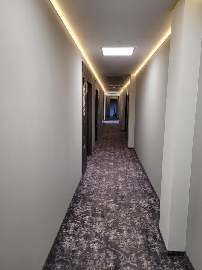 Hotel Sanova Jarosław 外观 照片