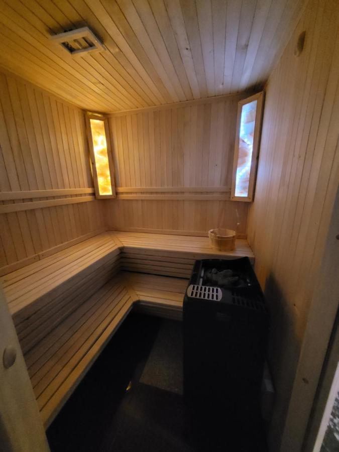 Hotel Sanova Jarosław 外观 照片