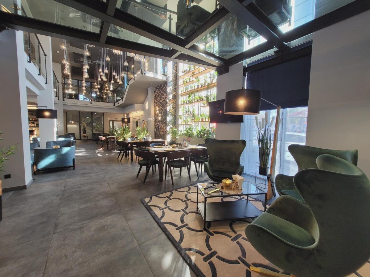 Hotel Sanova Jarosław 外观 照片