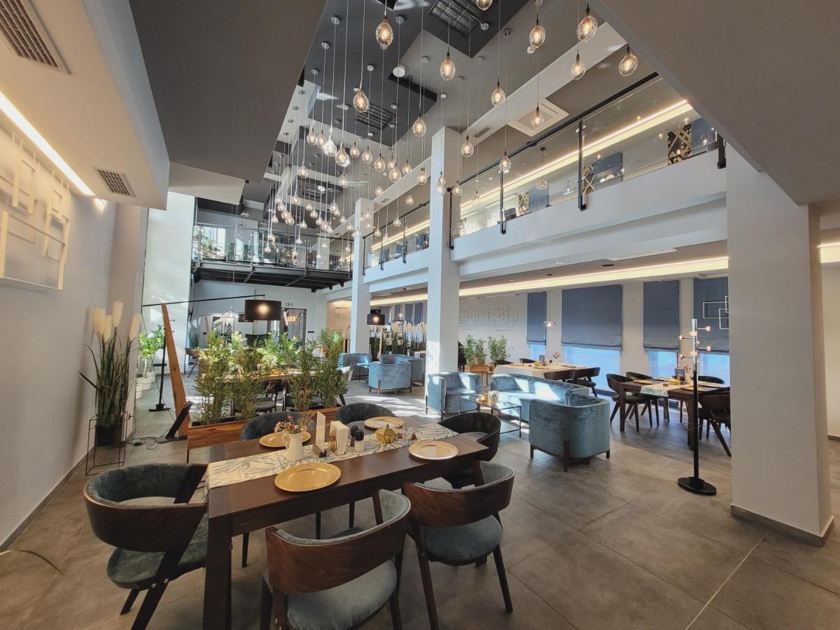 Hotel Sanova Jarosław 外观 照片