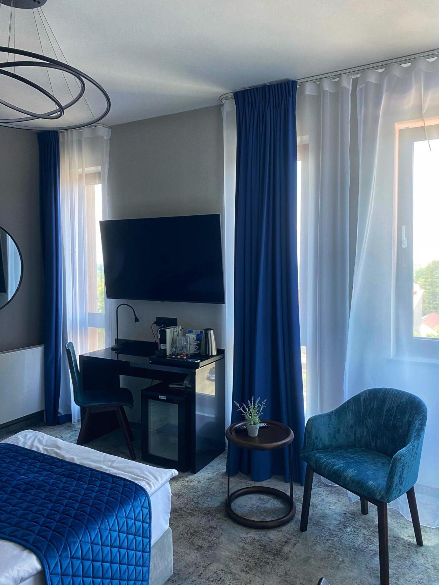 Hotel Sanova Jarosław 外观 照片