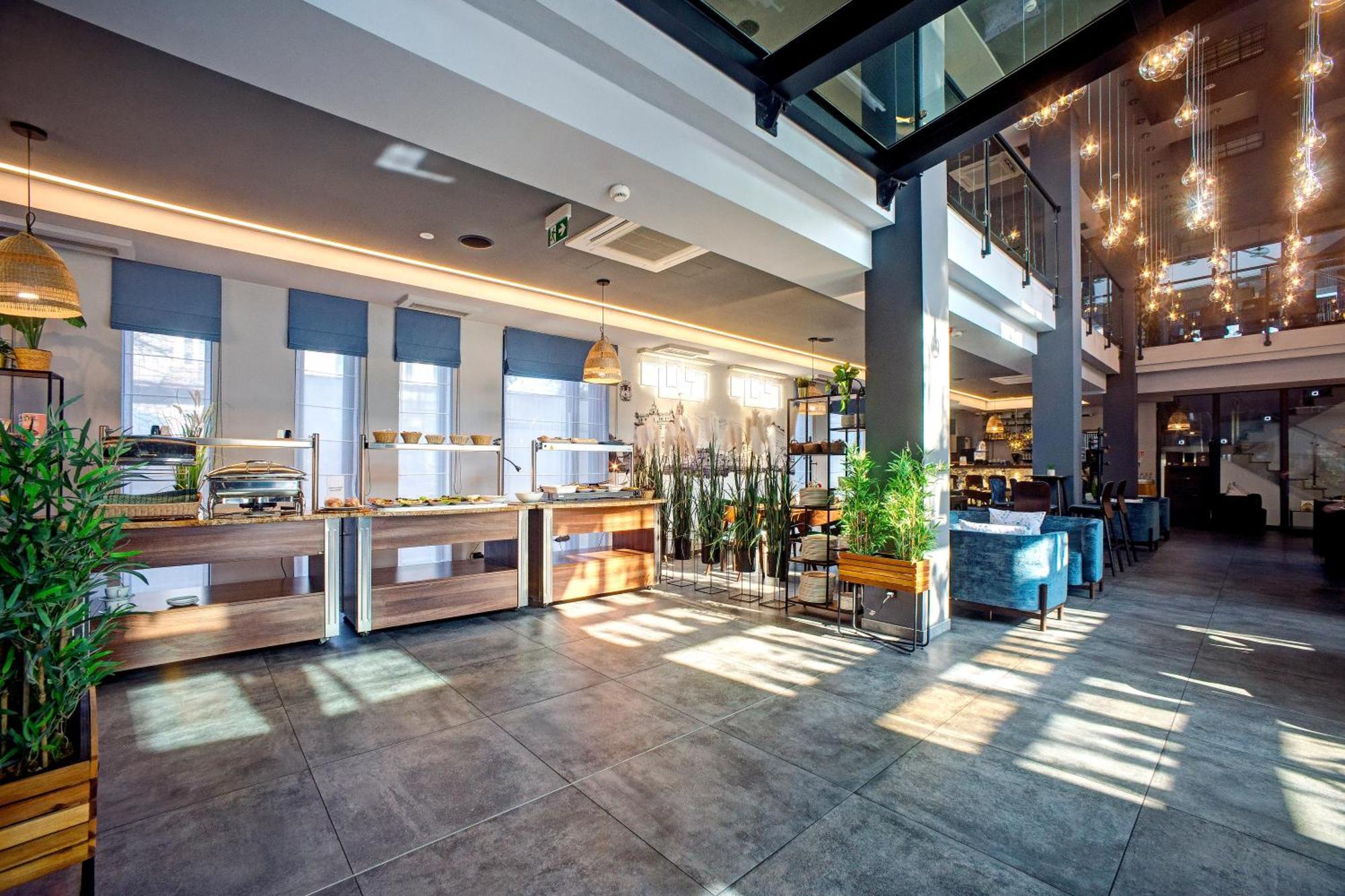Hotel Sanova Jarosław 外观 照片