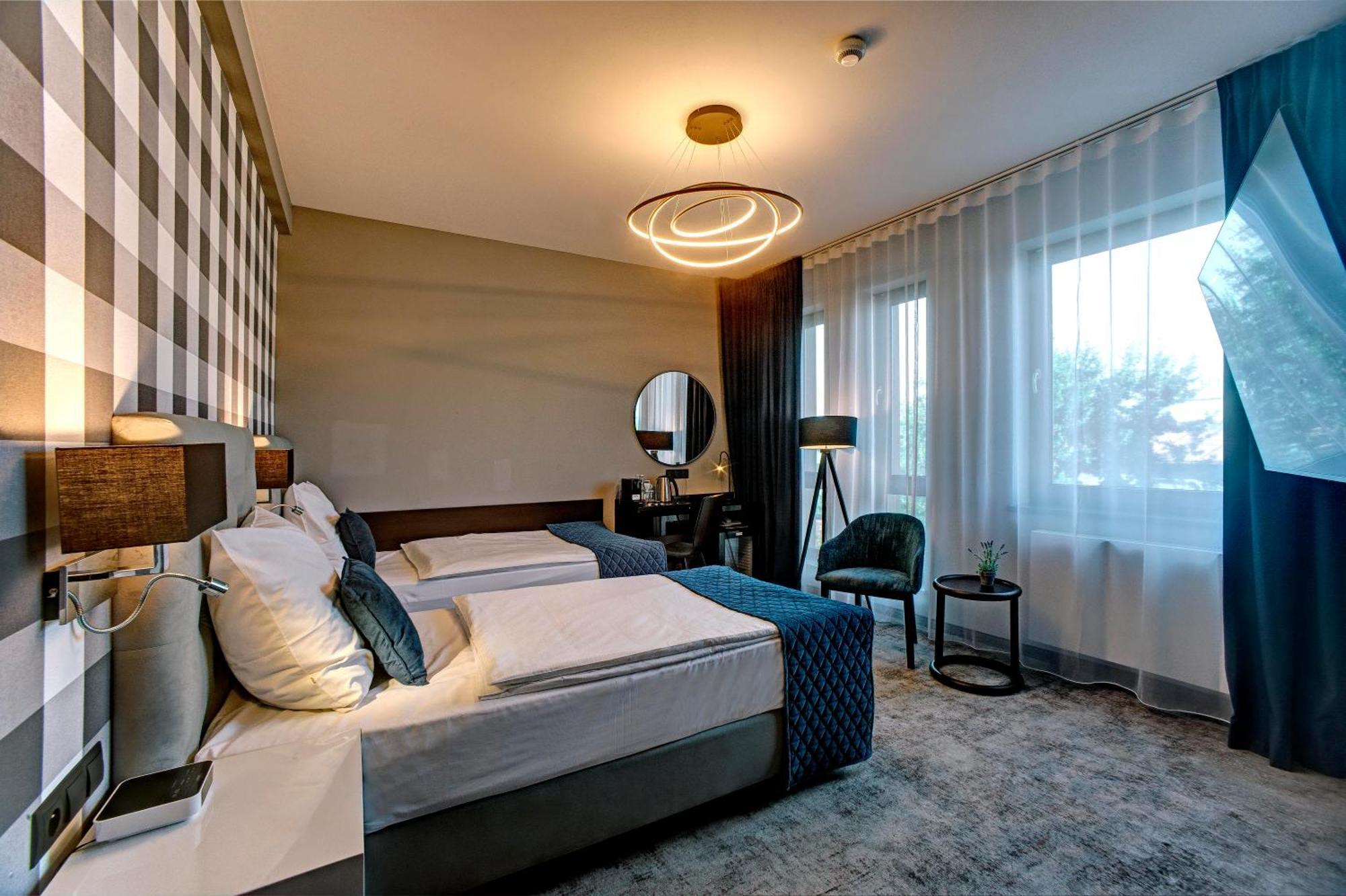 Hotel Sanova Jarosław 外观 照片